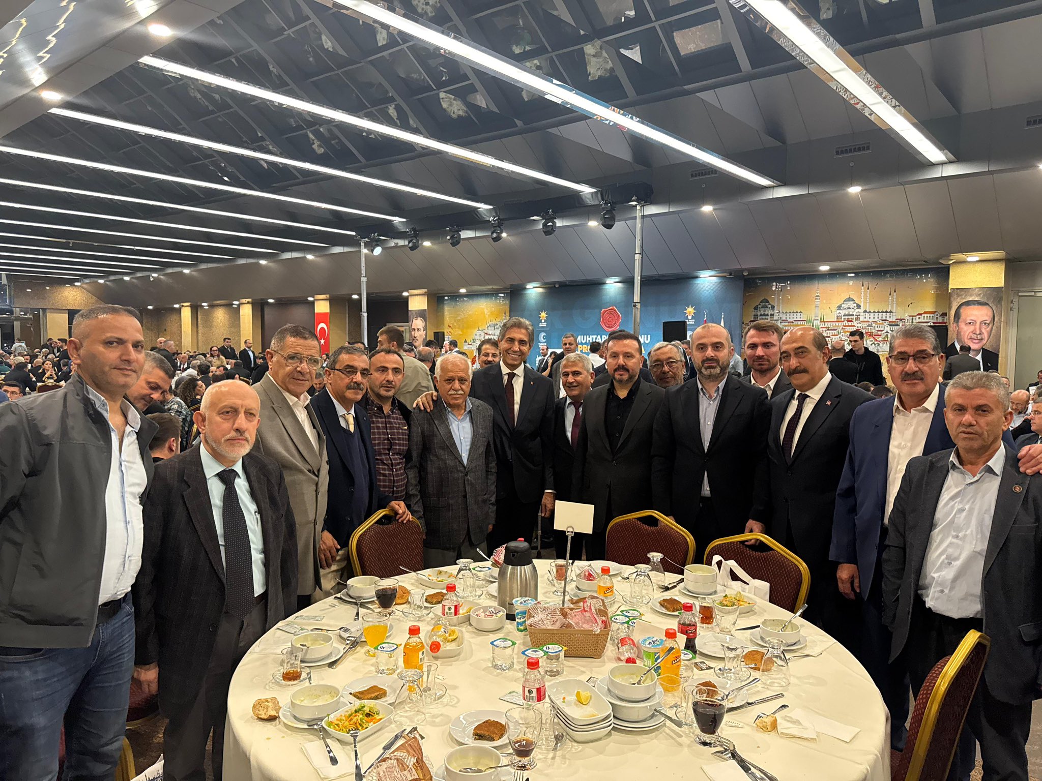 Fatih’ten Haliç’e Gönül Köprüsü: Muhtarlar Günü’nde Birlik Buluşması